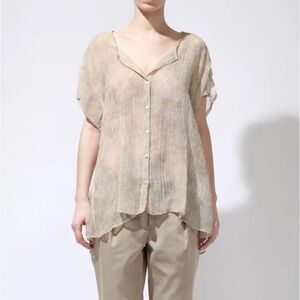girl. by Band of Outsiders
V-Neck Short Sleeve Blouse size 2
